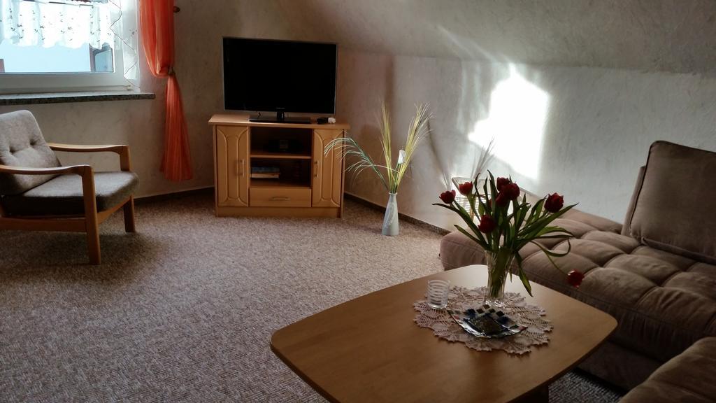 Ferienwohnung Zum Wald Зеллин Экстерьер фото